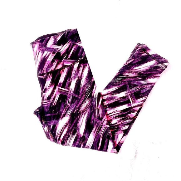 Victoria’s Secret Knockout 7/8ths Leggings - Picture 5 of 7